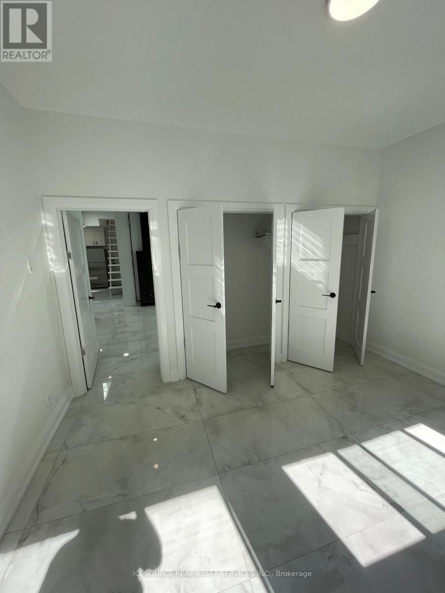 Photo 3 of 3 754 Queen Street E, Toronto ON