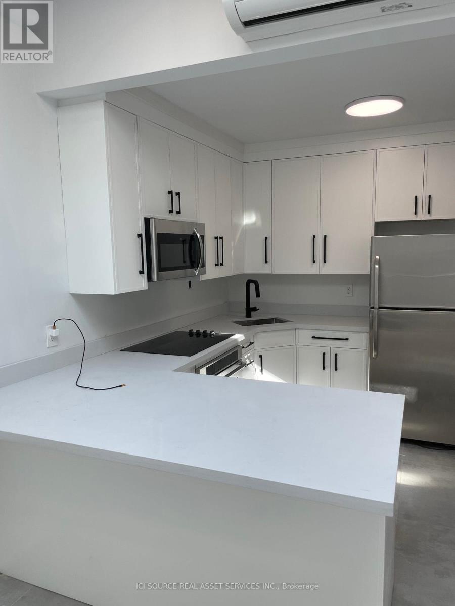 Photo 32 of 3 754 Queen Street E, Toronto ON
