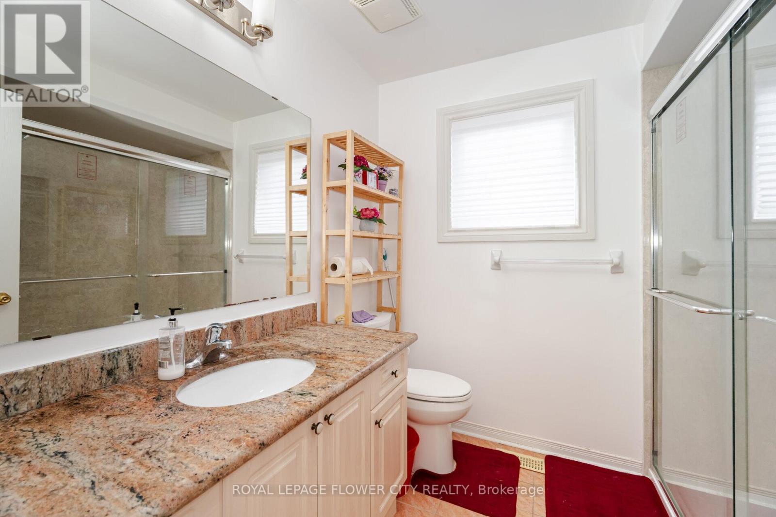 Photo 29 of 3040 Bentley Drive, Mississauga ON