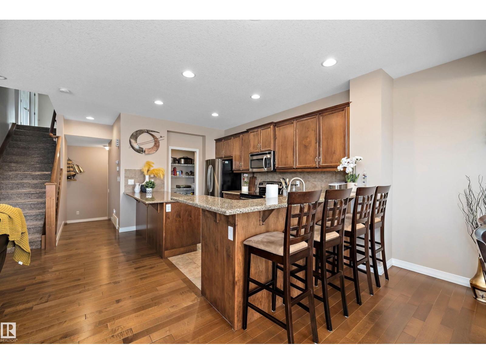 Photo 12 of 16861 58 A St Nw, Edmonton AB