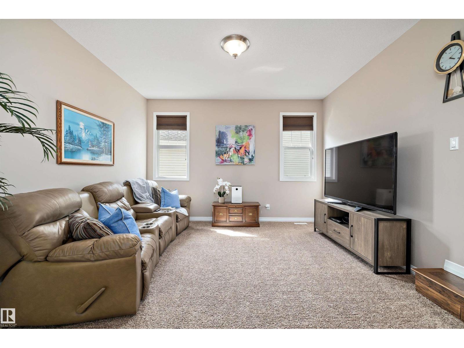 Photo 19 of 16861 58 A St Nw, Edmonton AB
