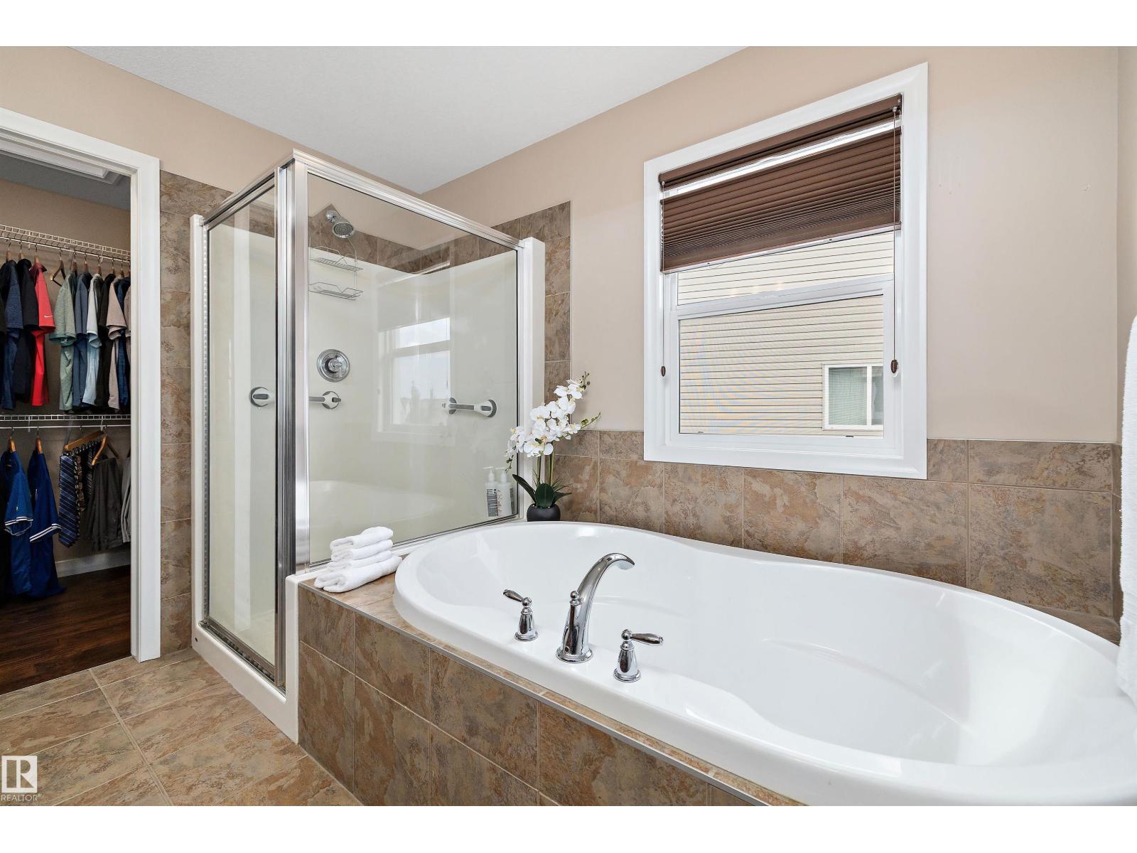 Photo 27 of 16861 58 A St Nw, Edmonton AB