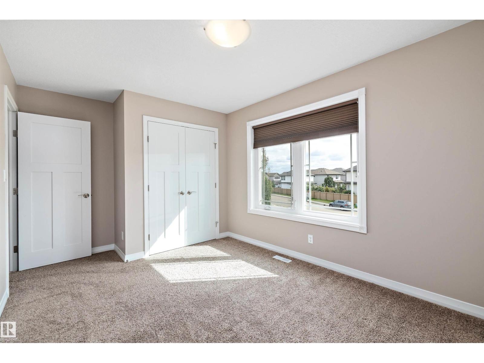 Photo 37 of 16861 58 A St Nw, Edmonton AB