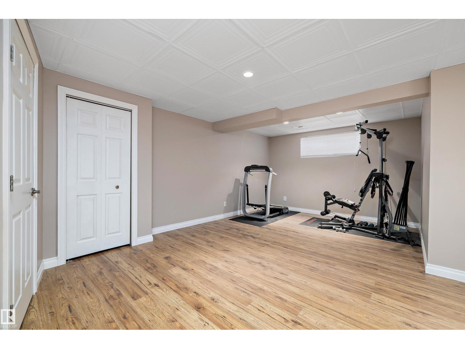 Photo 40 of 16861 58 A St Nw, Edmonton AB