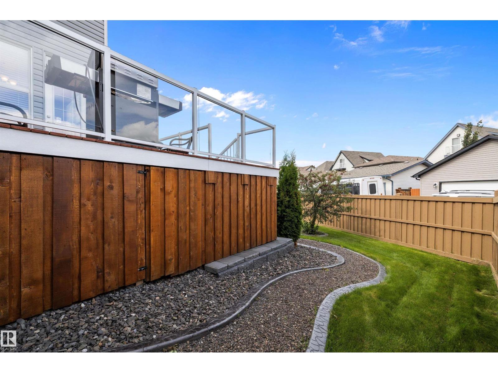 Photo 54 of 16861 58 A St Nw, Edmonton AB