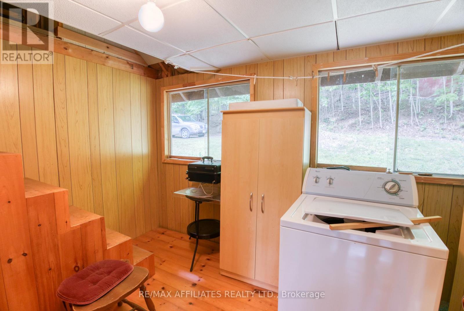 Photo 16 of 75 Demerling Lane S, Frontenac ON