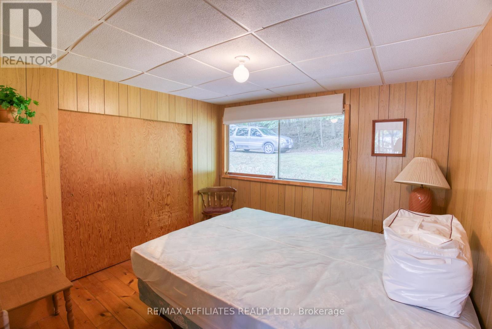 Photo 10 of 75 Demerling Lane S, Frontenac ON