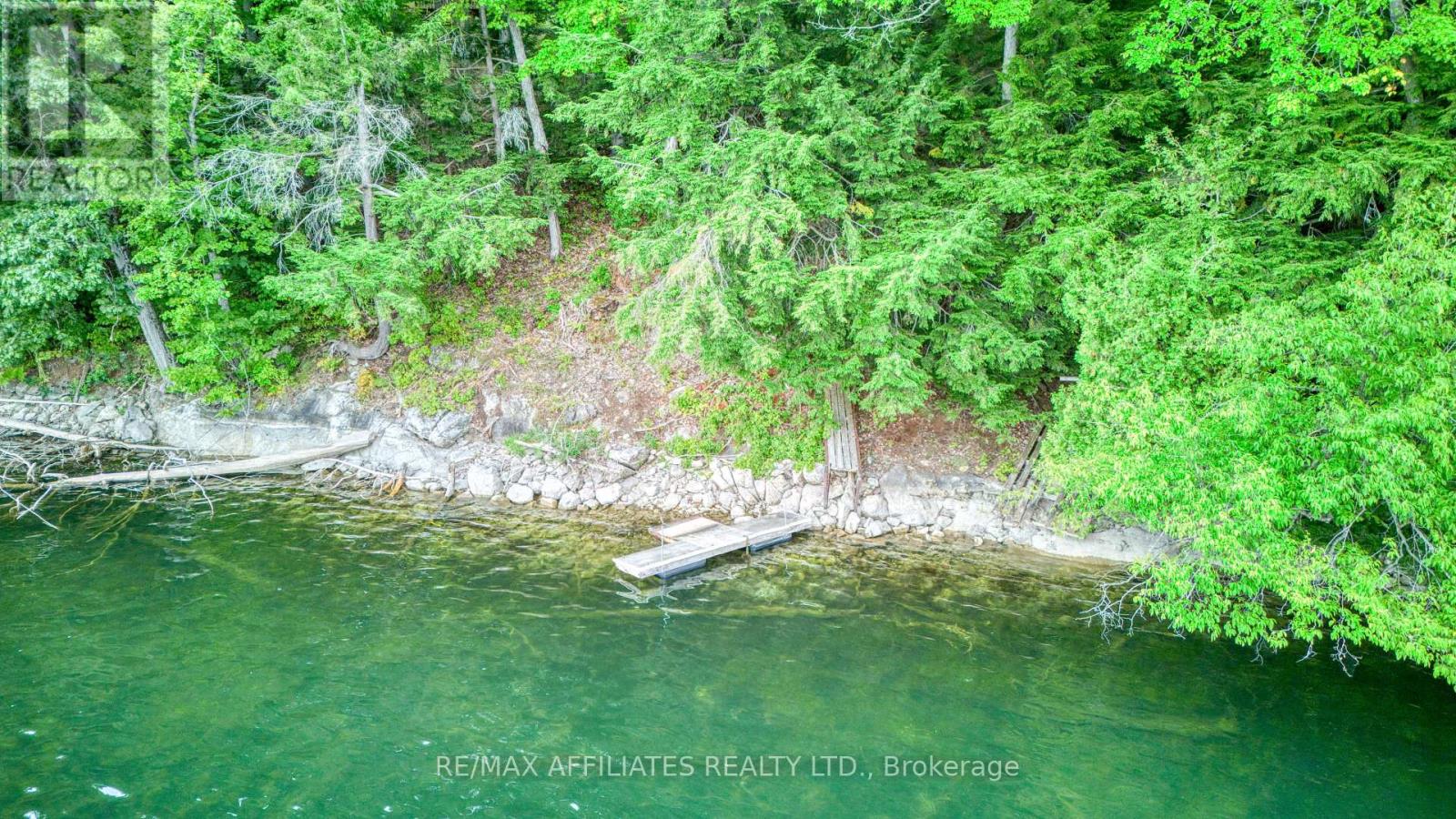 Photo 13 of 75 Demerling Lane S, Frontenac ON