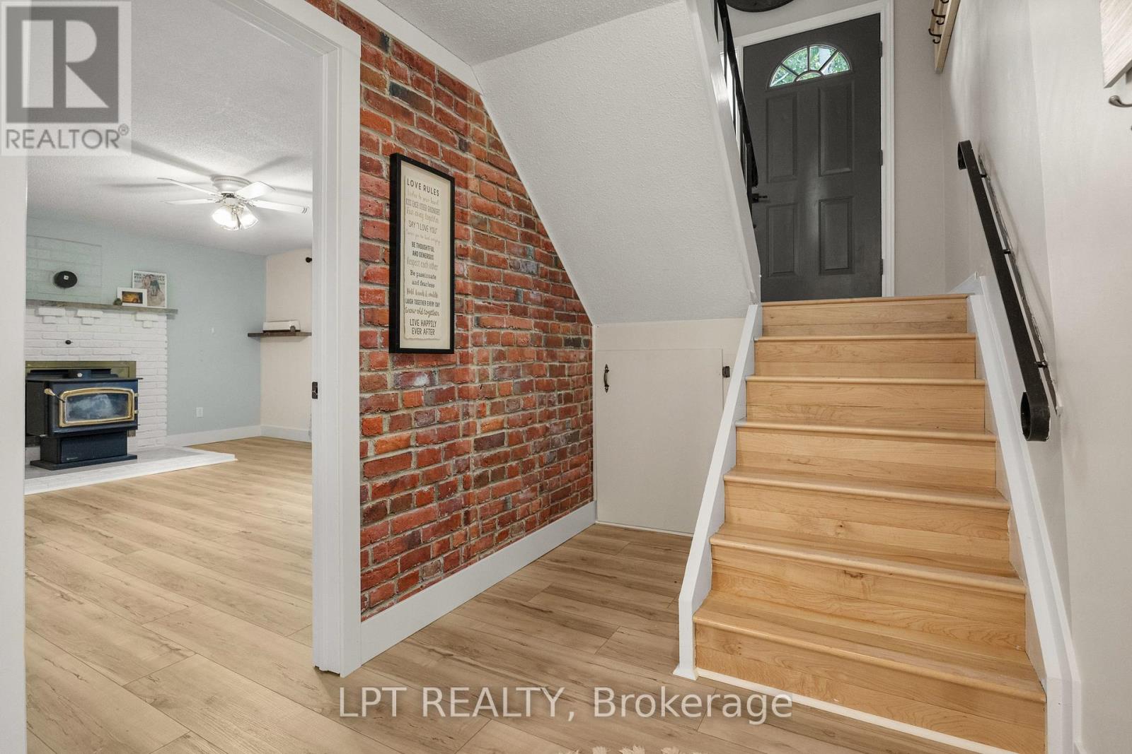 Photo 15 of 656 Kitley 3 Line, Elizabethtownkitley ON