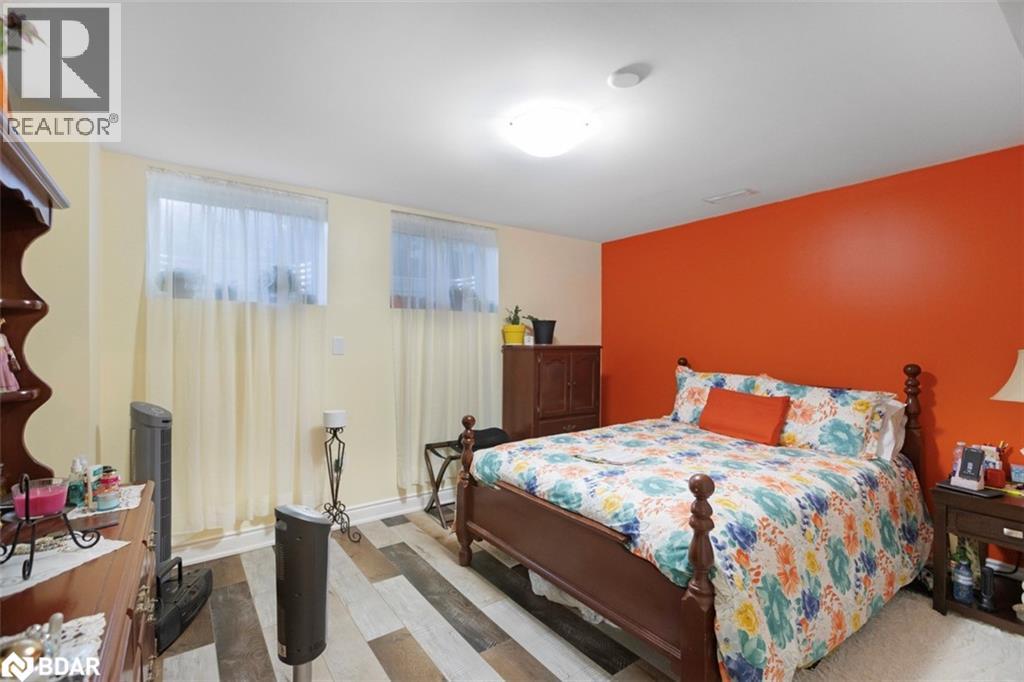 Photo 28 of 87 Tutela Heights Road, Brantford ON