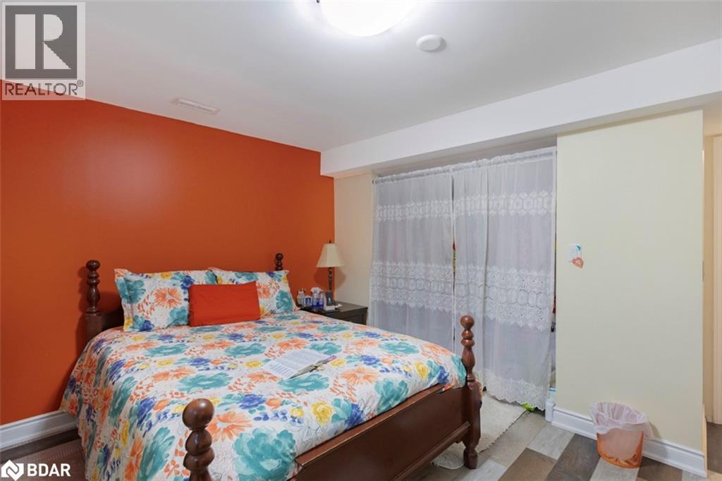 Photo 29 of 87 Tutela Heights Road, Brantford ON