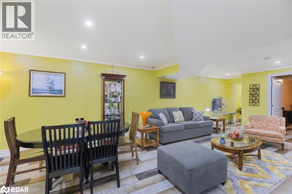 Photo 35 of 87 Tutela Heights Road, Brantford ON