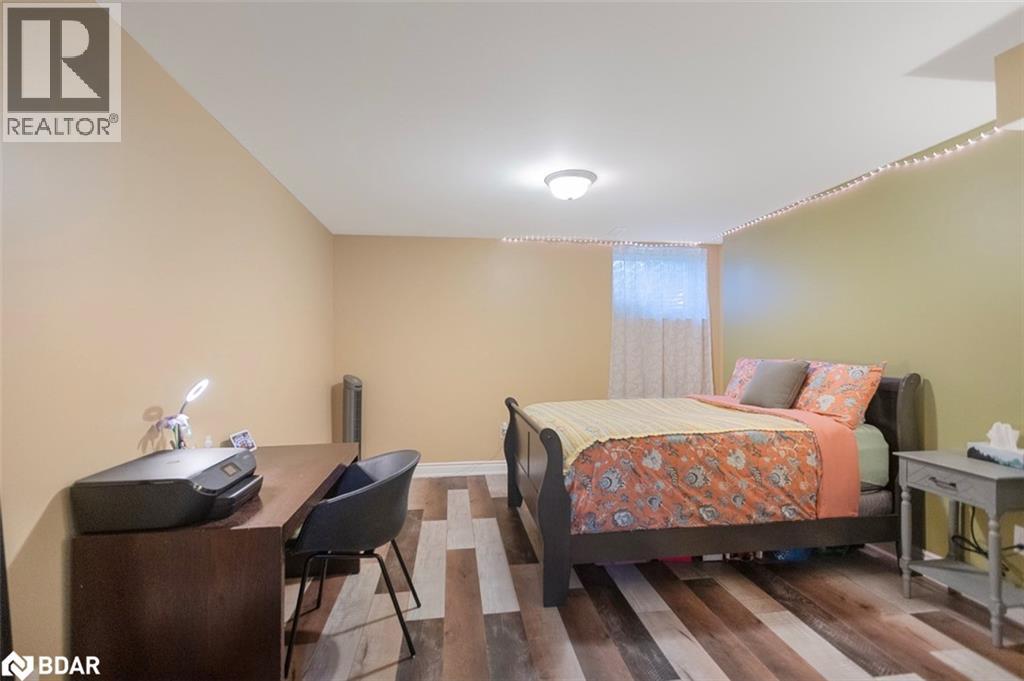 Photo 37 of 87 Tutela Heights Road, Brantford ON