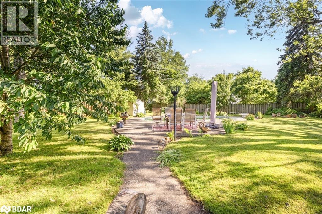 Photo 42 of 87 Tutela Heights Road, Brantford ON
