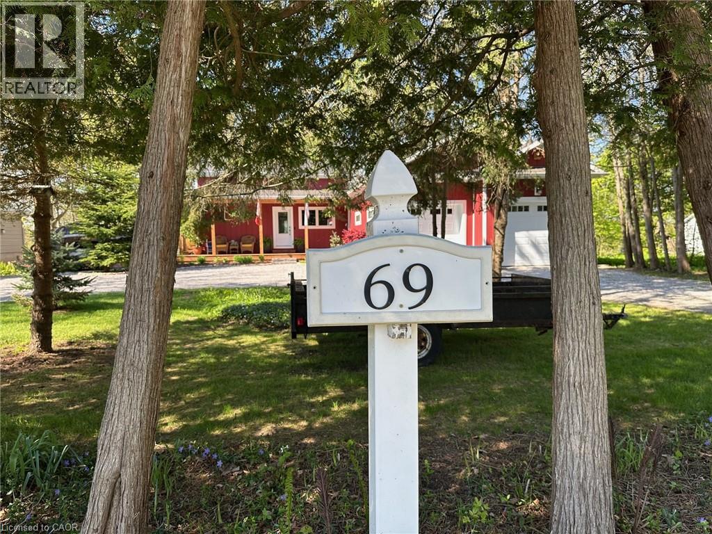 Photo 42 of 69 Prospect Street, Port Dover ON