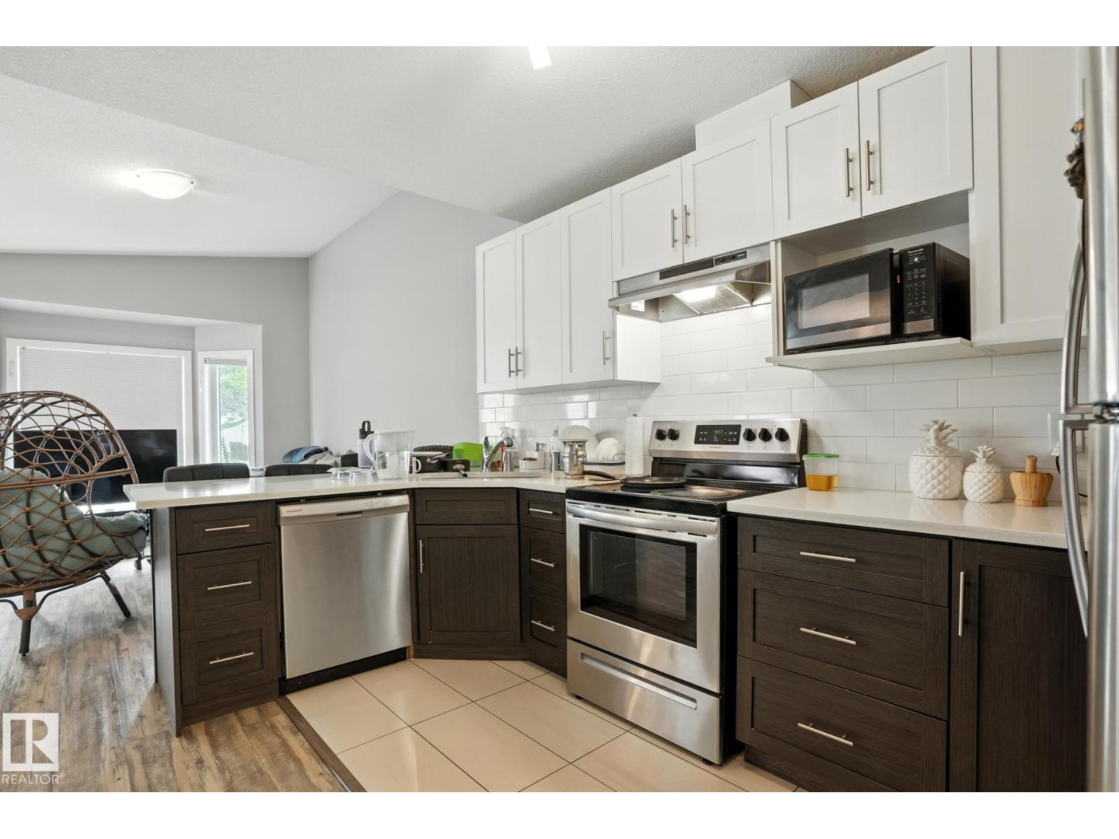 Photo 23 of 10438 154 St Nw, Edmonton AB