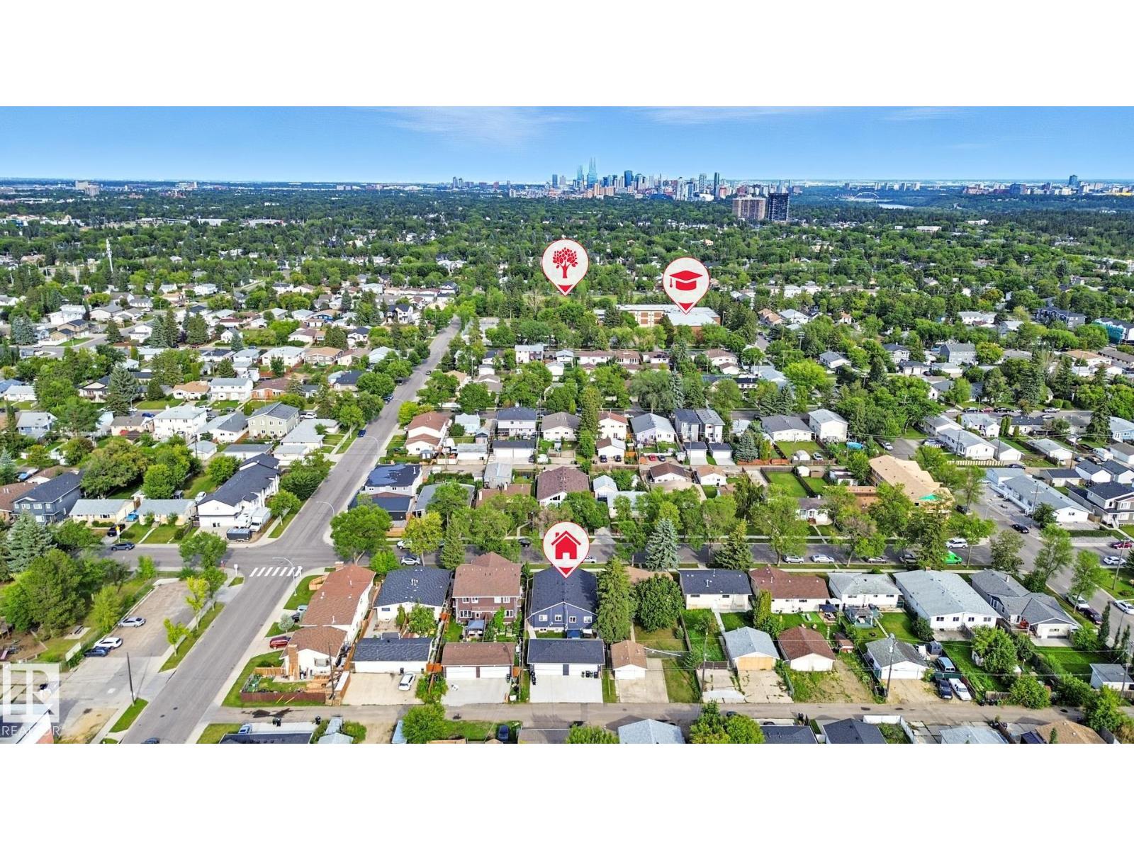 Photo 22 of 10438 154 St Nw, Edmonton AB