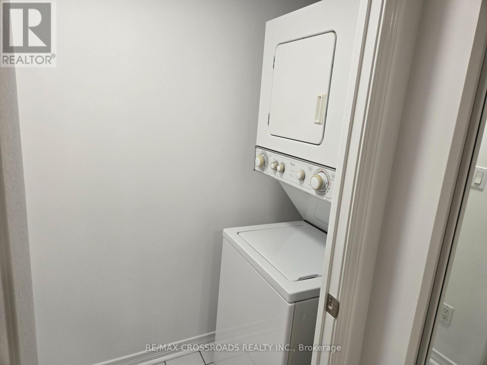 Photo 11 of 1512 509 Beecroft Road, Toronto ON