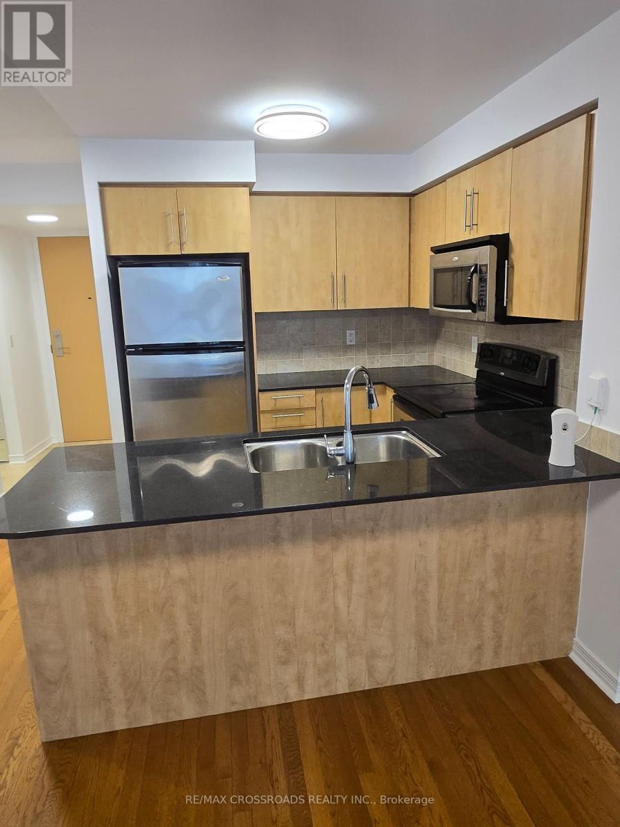 Photo 8 of 1512 509 Beecroft Road, Toronto ON