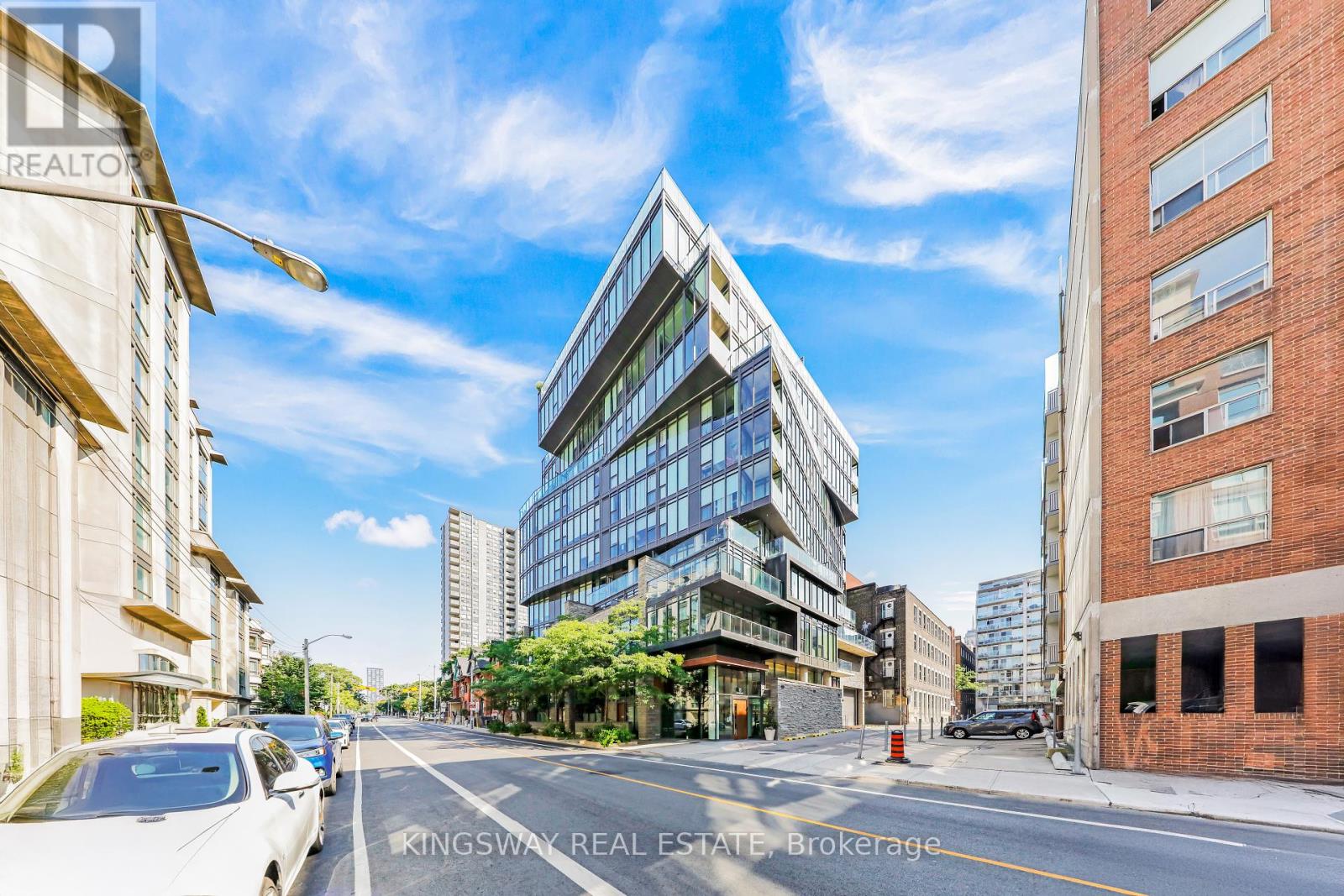 Photo 10 of 307 15 Beverley Street, Toronto ON