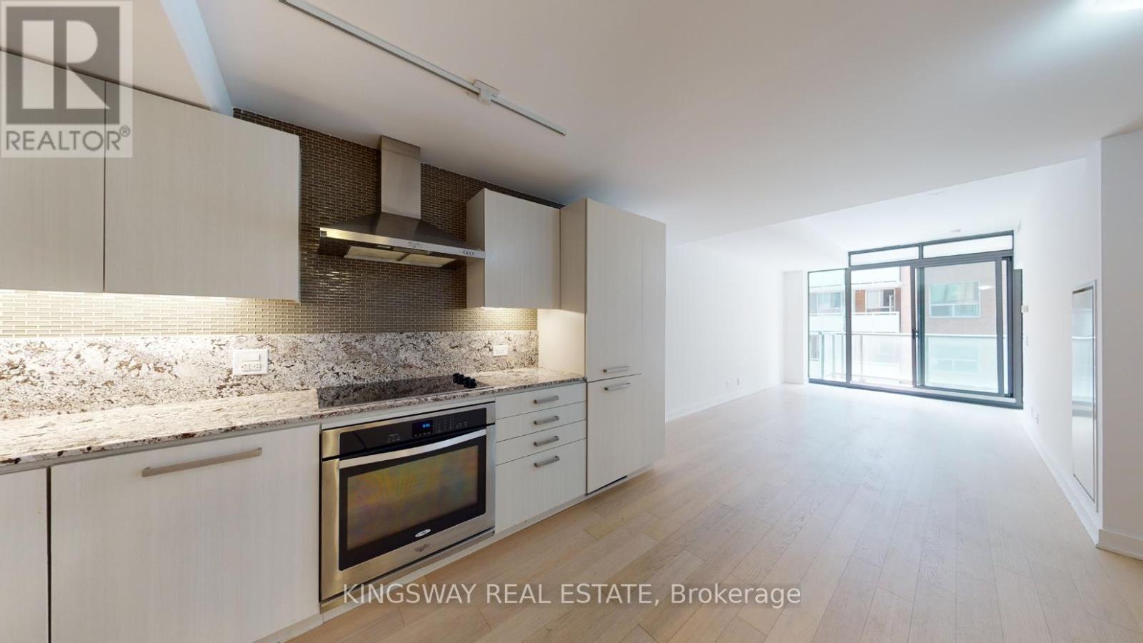 Photo 9 of 307 15 Beverley Street, Toronto ON