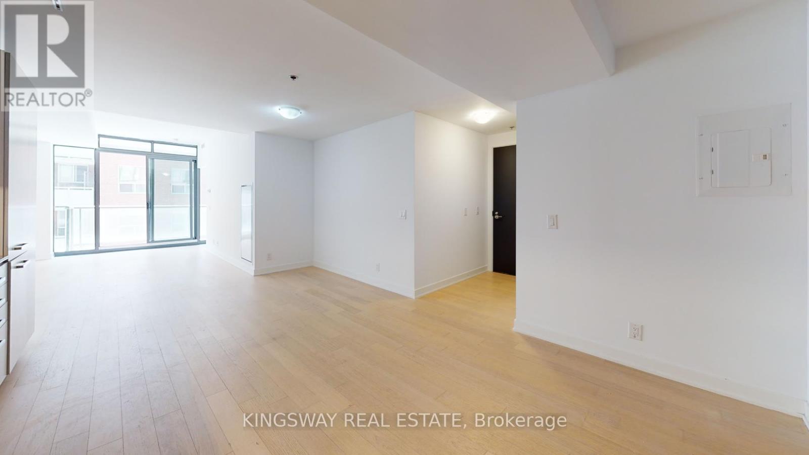 Photo 3 of 307 15 Beverley Street, Toronto ON