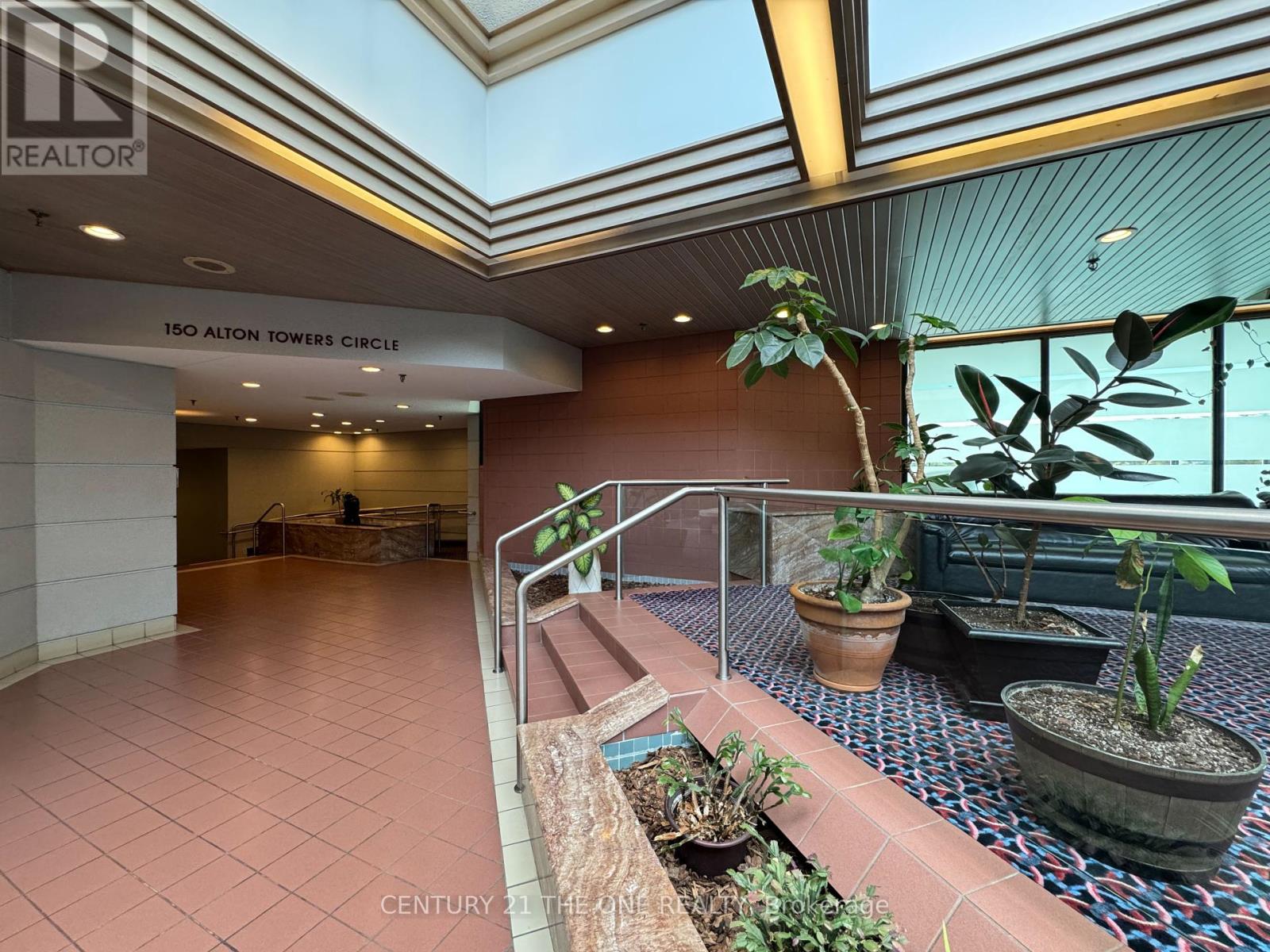 Photo 6 of 1808 150 Alton Towers Circle, Toronto ON