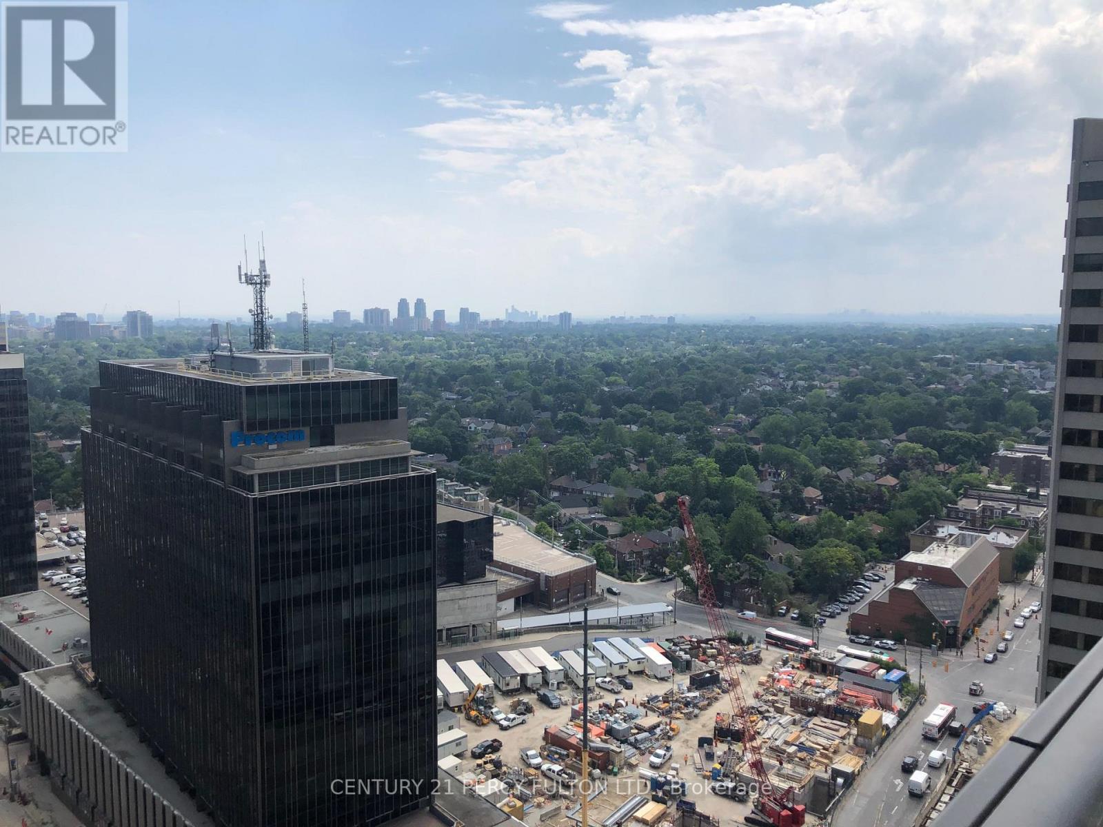 Photo 9 of 2001 8 Eglinton Avenue E, Toronto ON