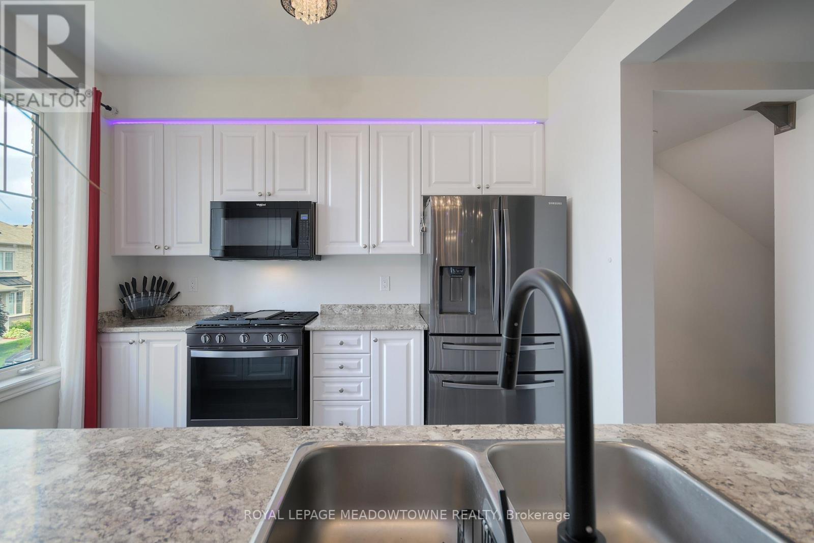 Photo 13 of 21 Labrish Road, Brampton ON