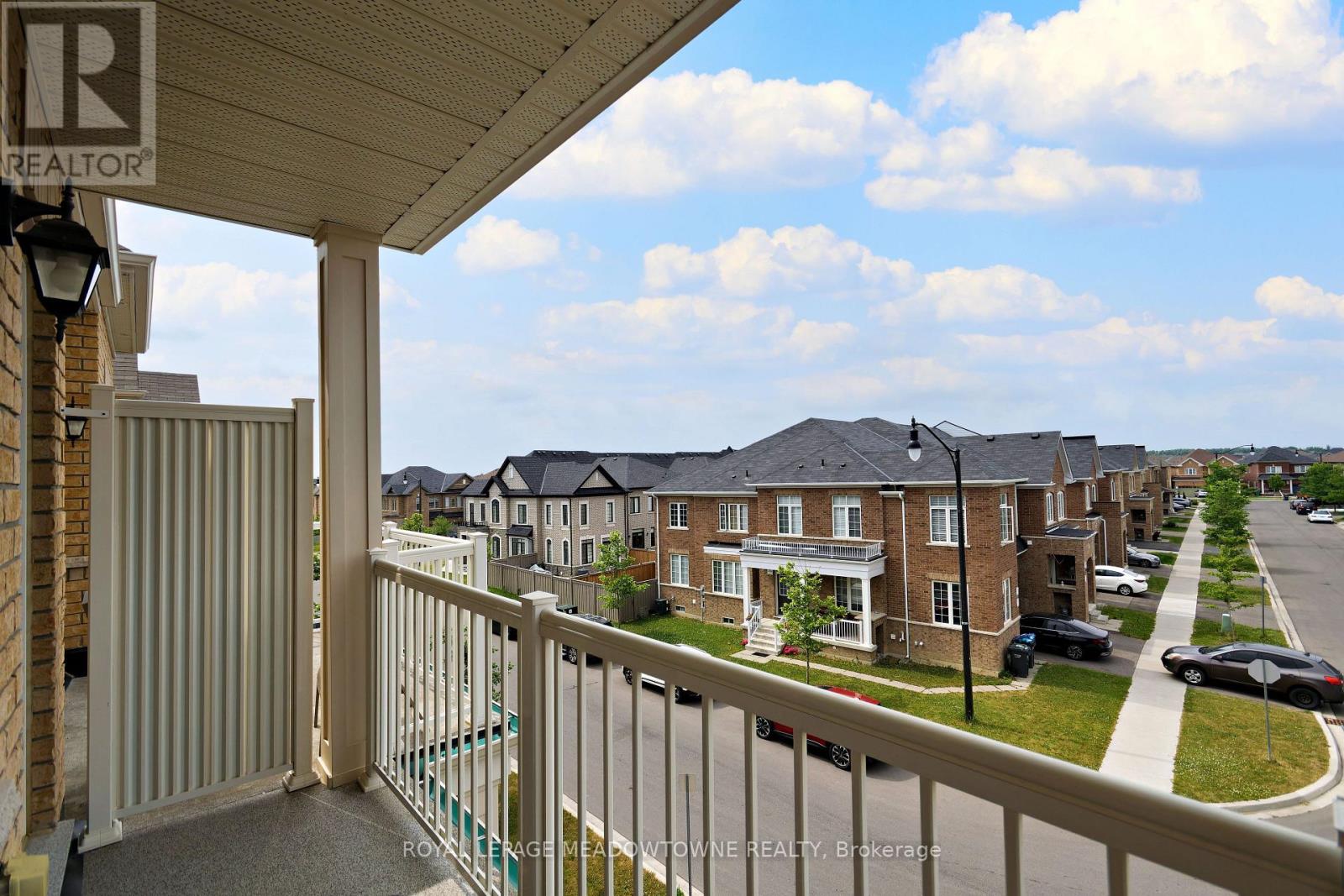 Photo 27 of 21 Labrish Road, Brampton ON