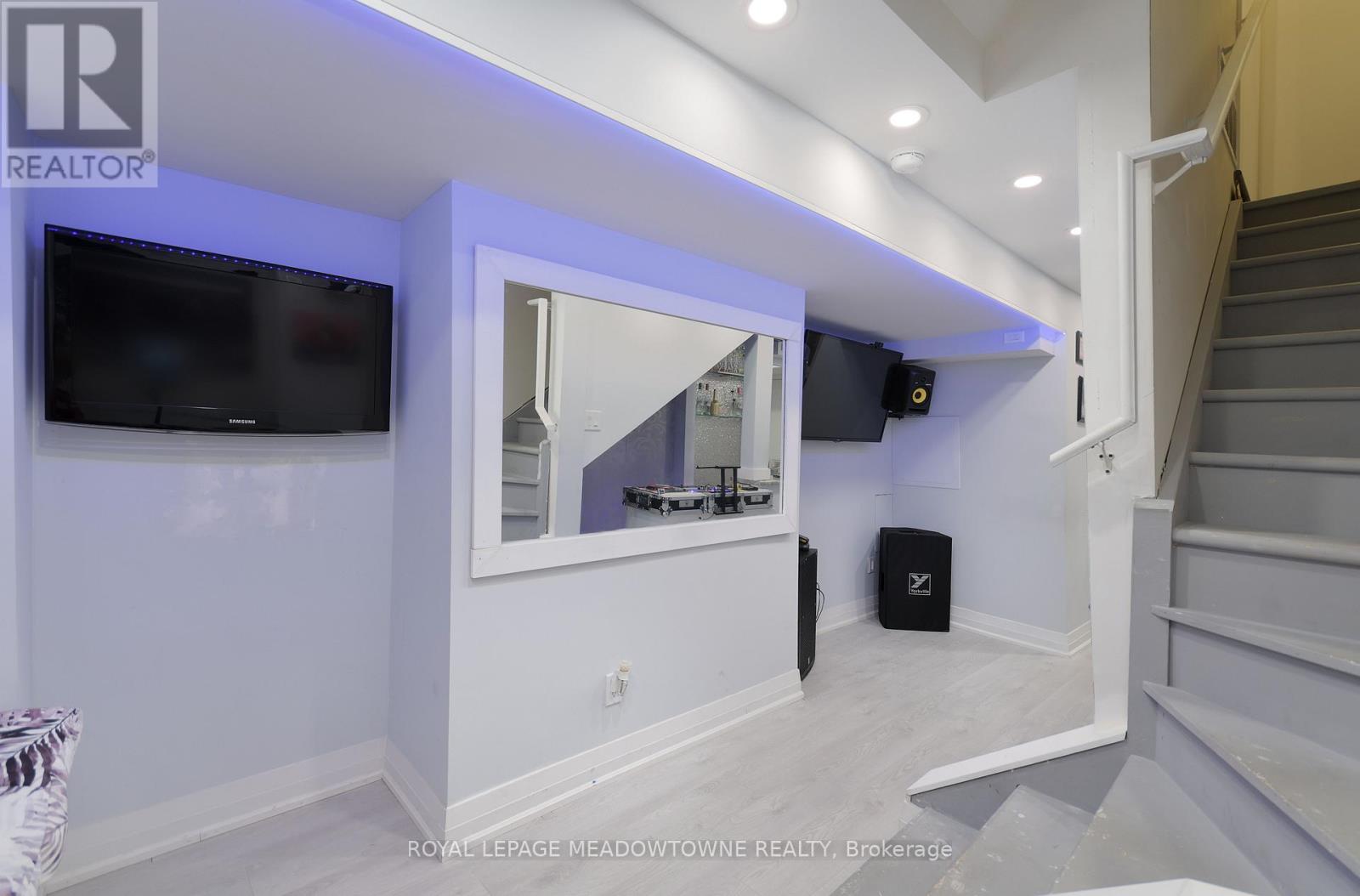 Photo 38 of 21 Labrish Road, Brampton ON