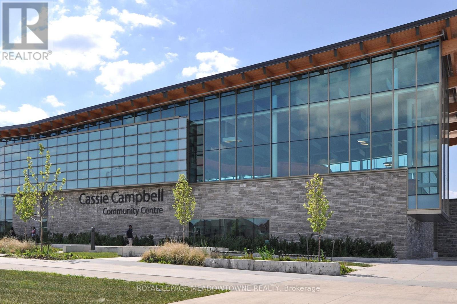 Photo 43 of 21 Labrish Road, Brampton ON
