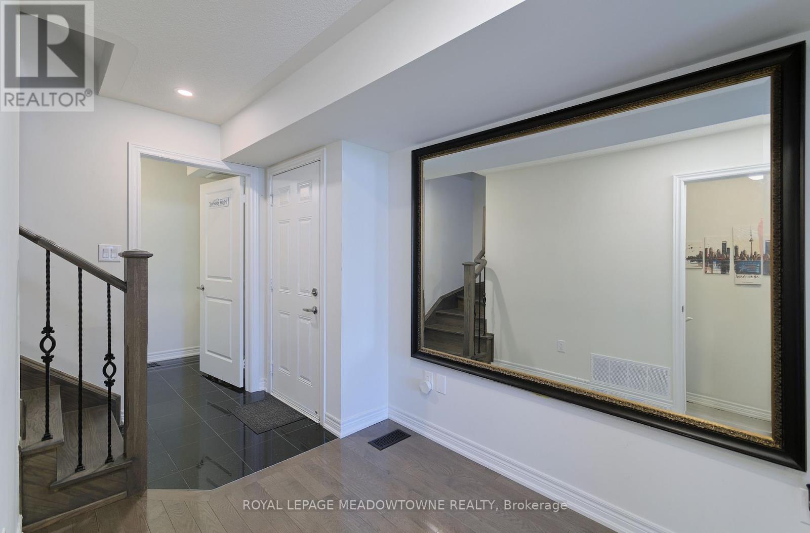 Photo 6 of 21 Labrish Road, Brampton ON