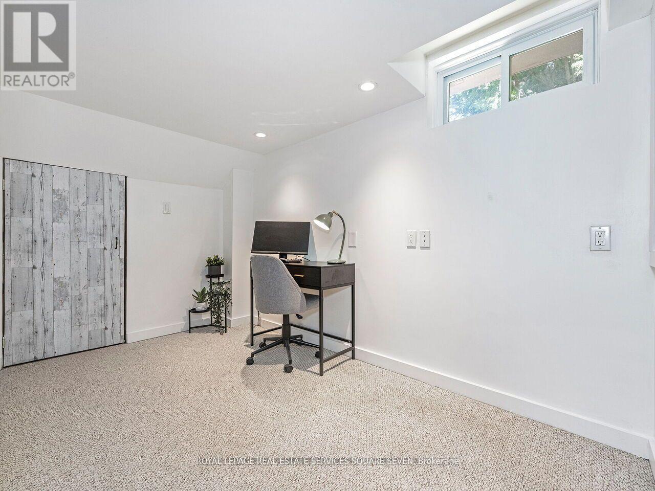 Photo 24 of 234 Sewell Drive, Oakville ON