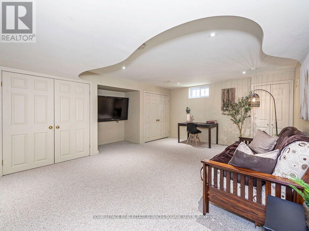 Photo 26 of 234 Sewell Drive, Oakville ON