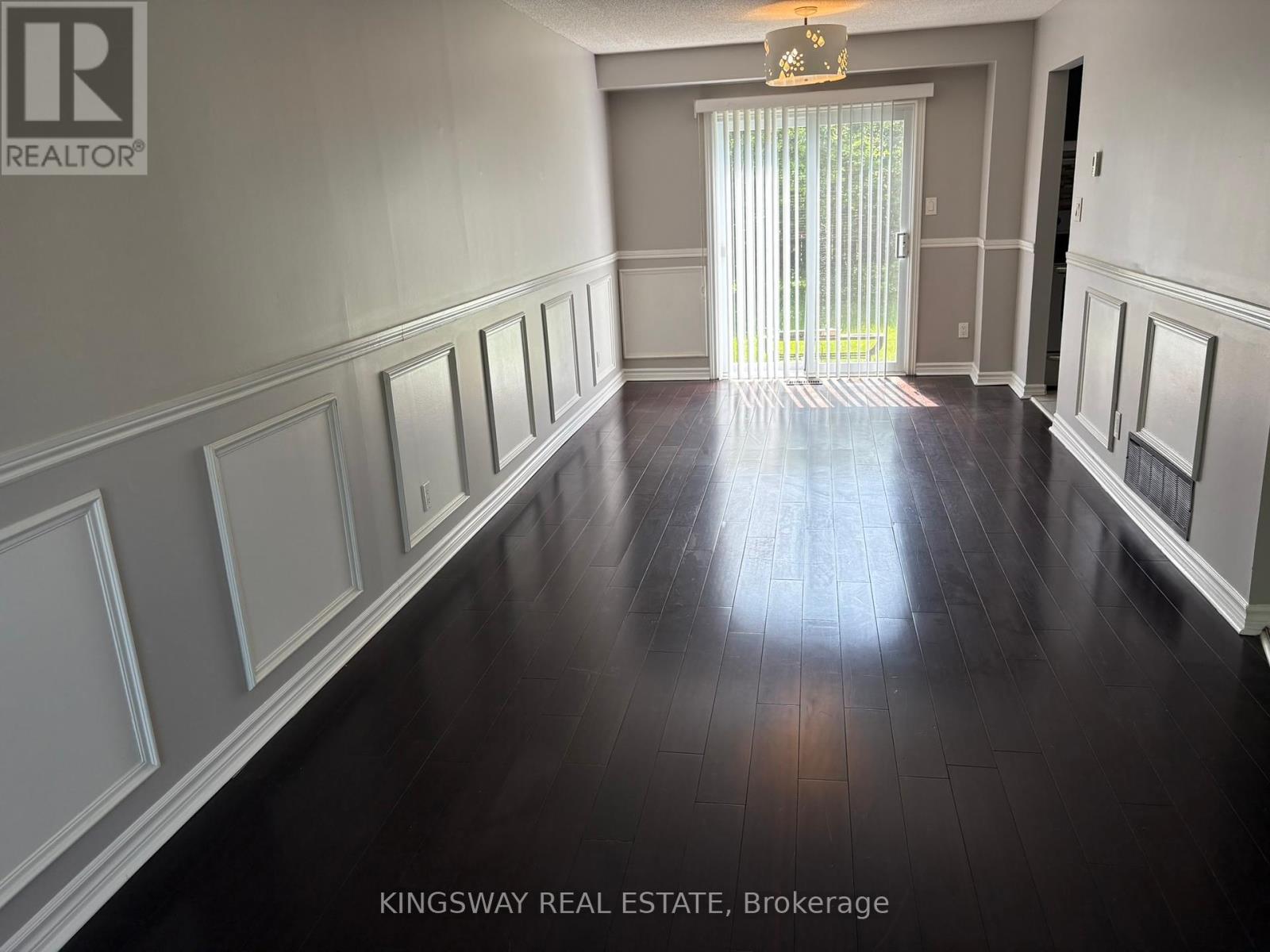 Photo 10 of 3255 Anderson Crescent S, Mississauga ON