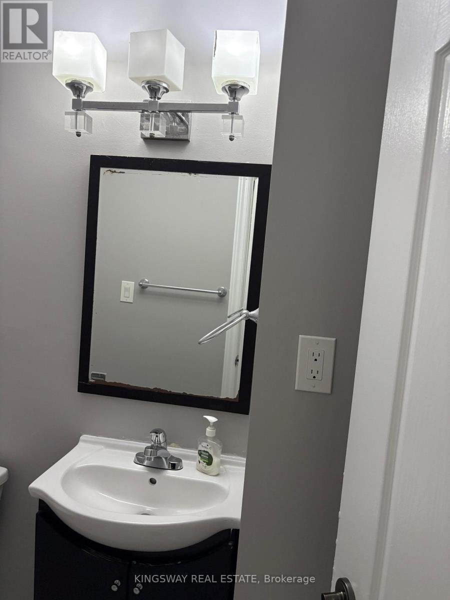 Photo 19 of 3255 Anderson Crescent S, Mississauga ON