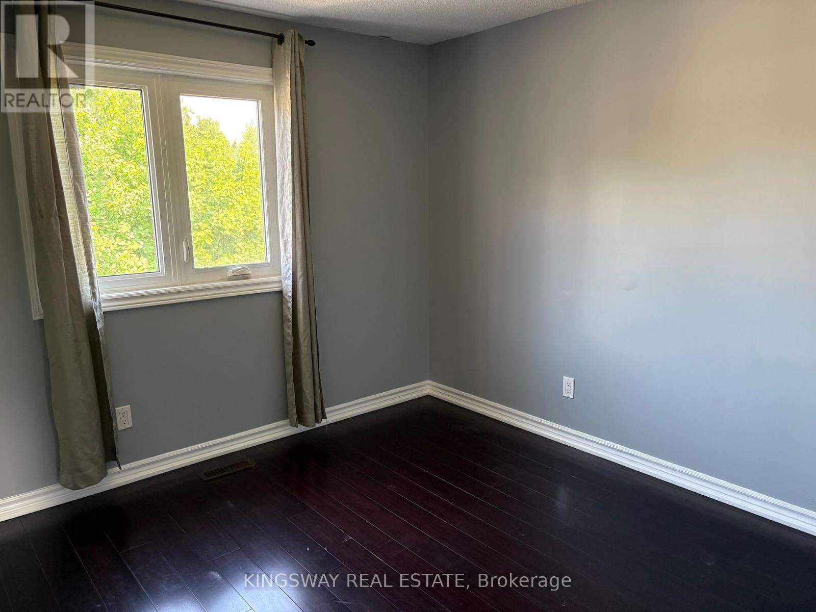 Photo 24 of 3255 Anderson Crescent S, Mississauga ON