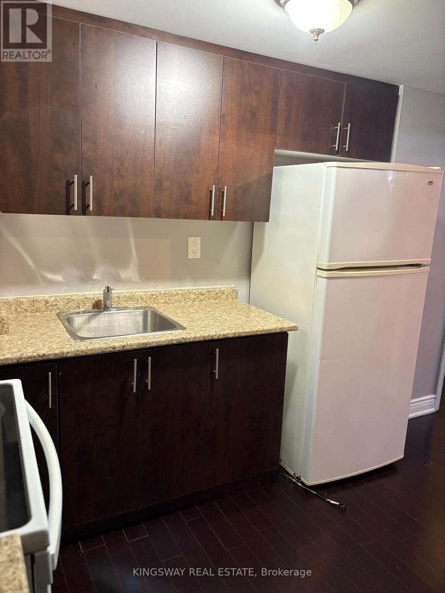 Photo 31 of 3255 Anderson Crescent S, Mississauga ON