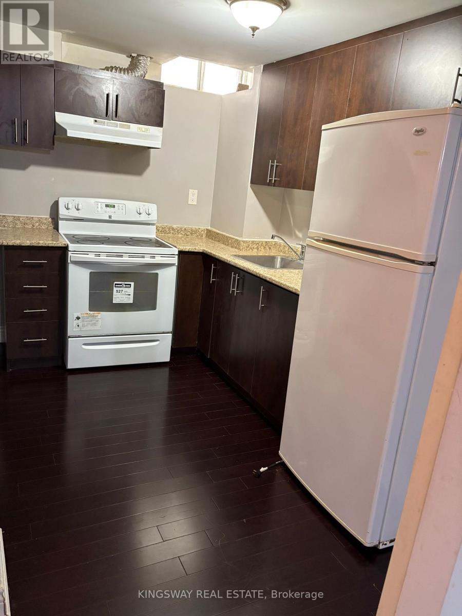 Photo 32 of 3255 Anderson Crescent S, Mississauga ON