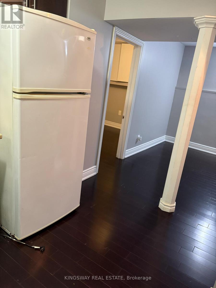 Photo 39 of 3255 Anderson Crescent S, Mississauga ON