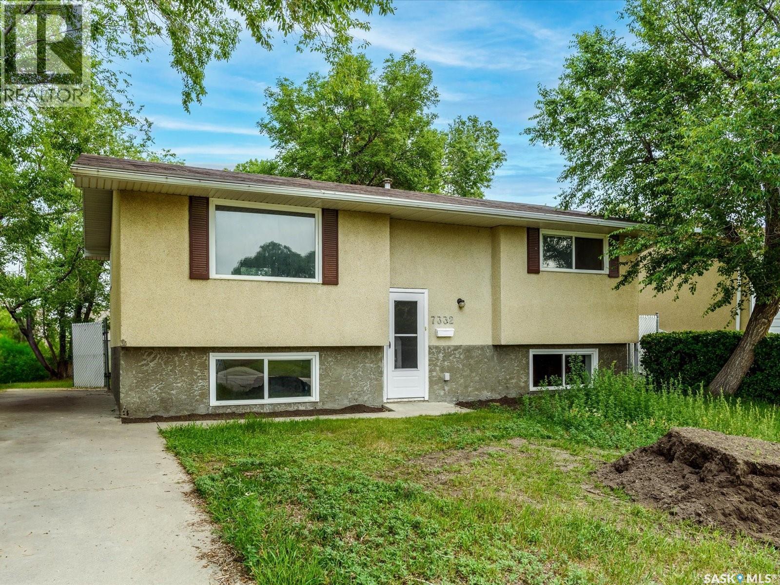 Photo 1 of 7332 Bowman Avenue, Regina SK