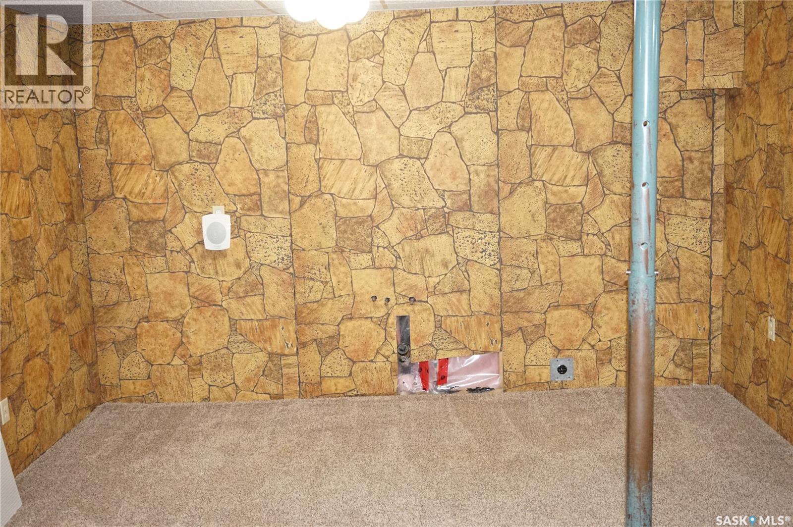 Photo 14 of 2230 Mcara Street, Regina SK