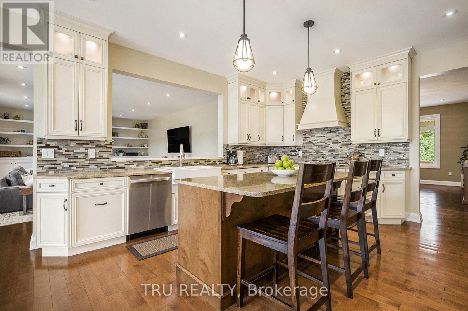 Photo 9 of 2465 Marchurst Road, Ottawa ON