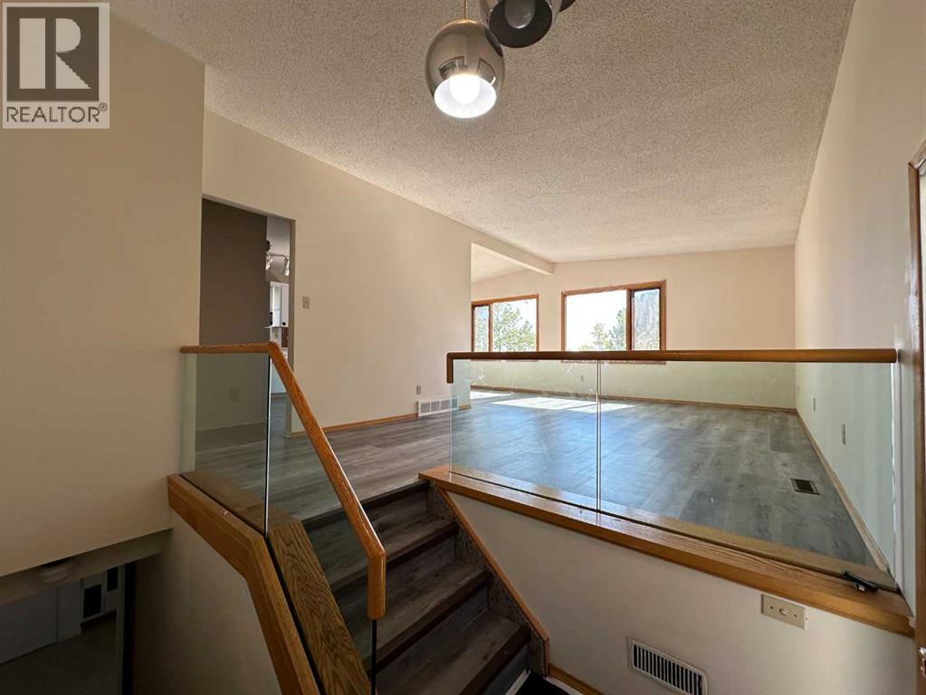 Single Family House Bungalow for Sale in  Dalhousie Drive NW Dalhousie Calgary 