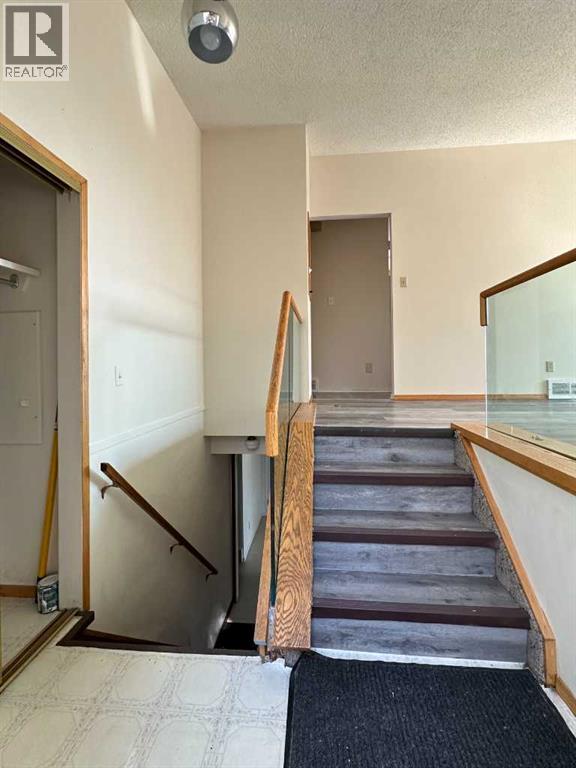 Single Family House Bungalow for Sale in  Dalhousie Drive NW Dalhousie Calgary 