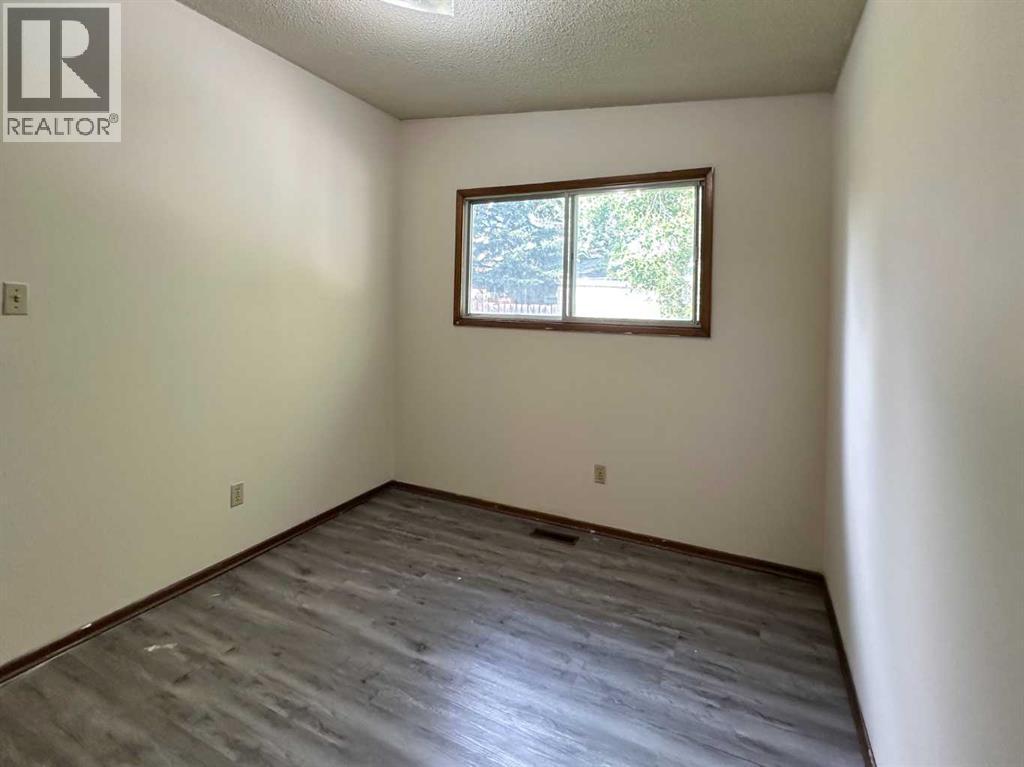Single Family House Bungalow for Sale in  Dalhousie Drive NW Dalhousie Calgary 