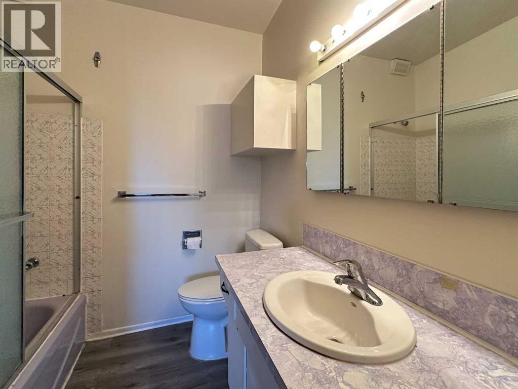 Single Family House Bungalow for Sale in  Dalhousie Drive NW Dalhousie Calgary 