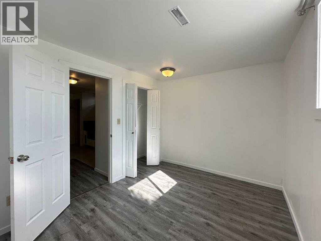 Single Family House Bungalow for Sale in  Dalhousie Drive NW Dalhousie Calgary 