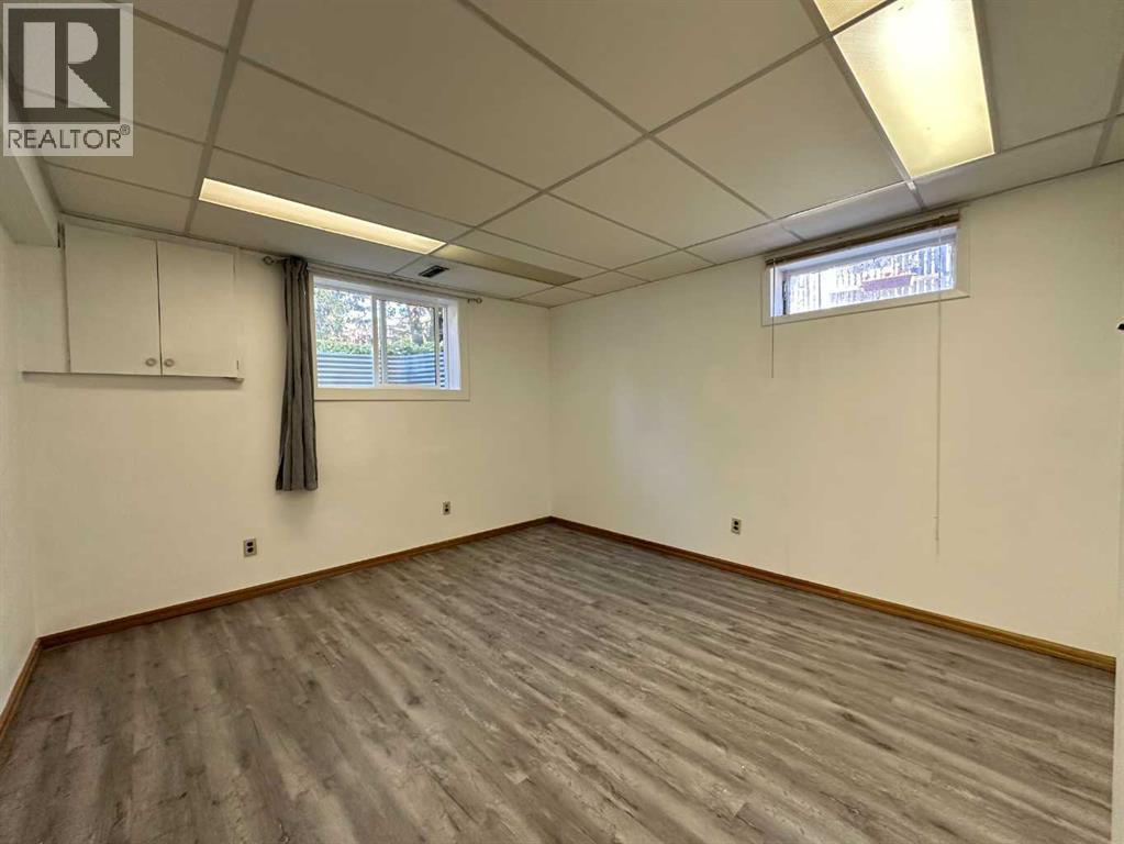Single Family House Bungalow for Sale in  Dalhousie Drive NW Dalhousie Calgary 